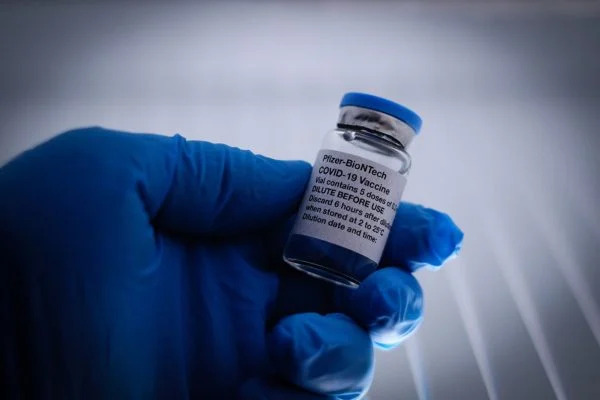  Vacinas da Pfizer e Moderna causam imunidade duradoura, diz estudo