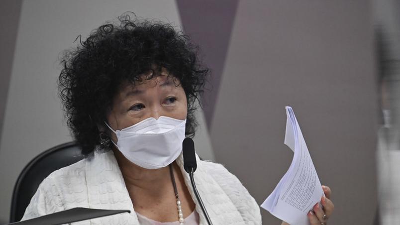  Na CPI, senador médico questiona Nise Yamaguchi sobre vírus e comenta: ‘Não estudou, doutora’
