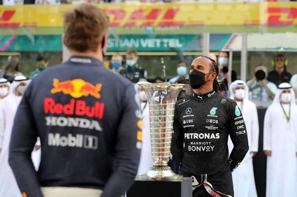  Mercedes reage a protestos rejeitados e quer apelar de decisão da FIA