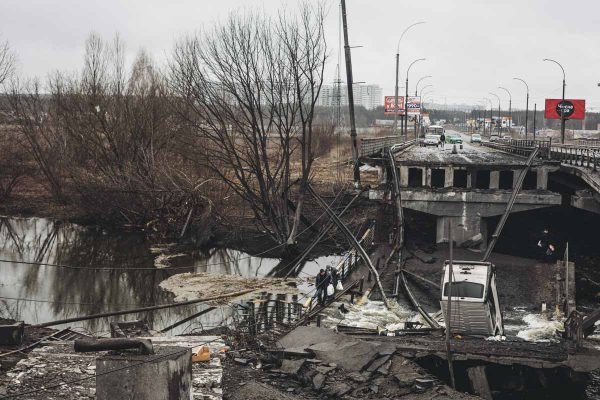  Capital da Ucrânia é bombardeada por tropas russas horas antes das rodadas de negociações sobre cessar fogo