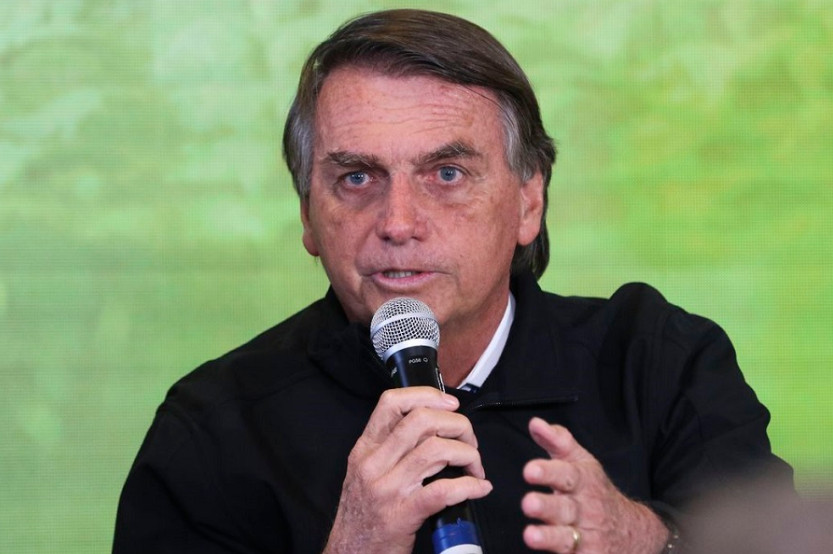  Bolsonaro diz que não vai a debates do 1º turno para não levar “pancada”