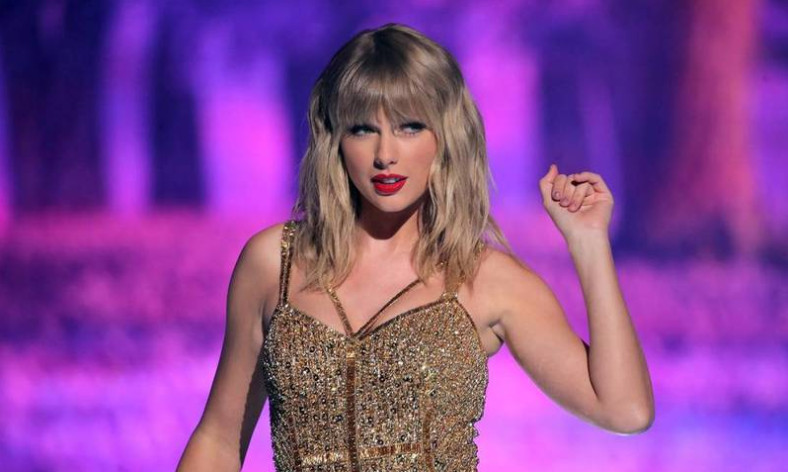  Taylor Swift recebe título de Doutora pela Universidade de Nova York